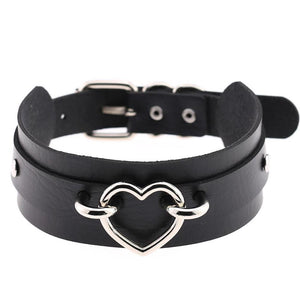 Faux leather heart choker necklace