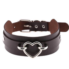 Load image into Gallery viewer, Faux leather heart choker necklace